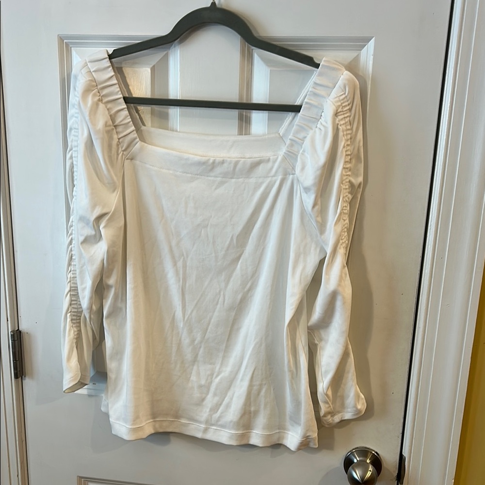 Lilly Pulitzer White Puff Sleeve Ruffled Blouse